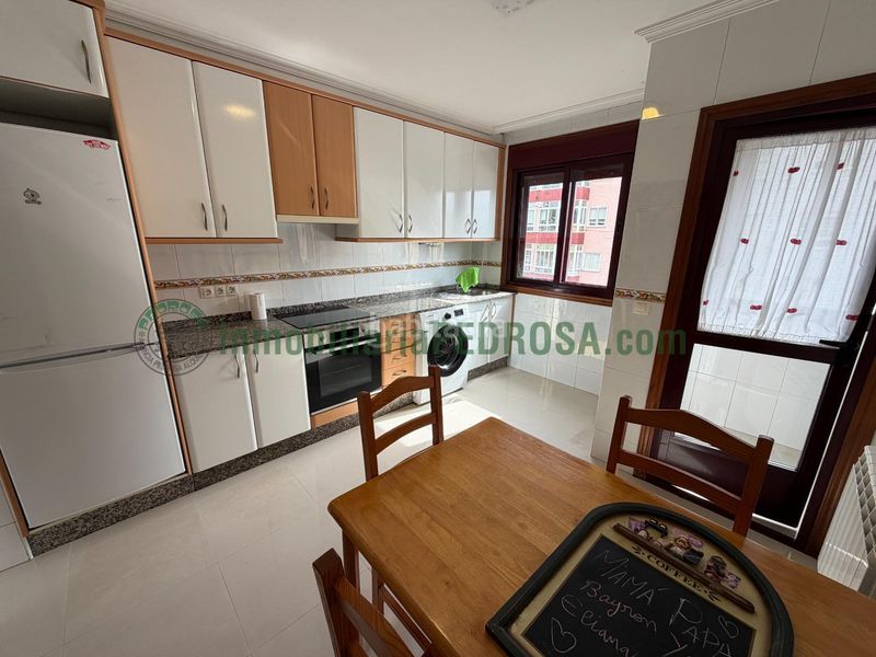 Foto 21072004-7083-4f34-a763-abf887bf58f8. Pis amb calefacció aparcament a Monte Porreiro Pontevedra