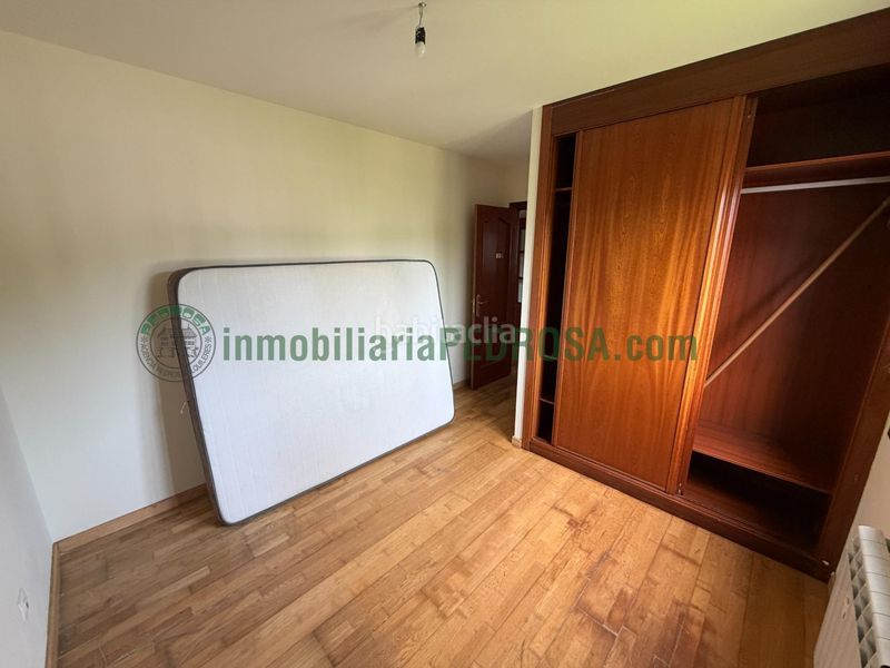 Foto 43b701b5-5da8-48c2-b0f1-59d1ca53883d. Pis amb calefacció aparcament a Monte Porreiro Pontevedra