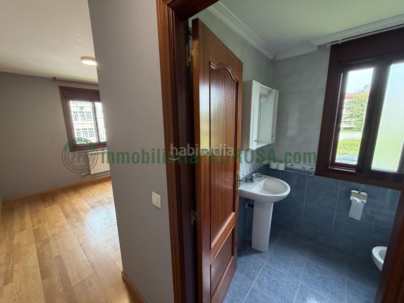 Foto 984cfb82-1cb8-4385-ad0f-cb8850ce9f5c. Pis amb calefacció aparcament a Monte Porreiro Pontevedra