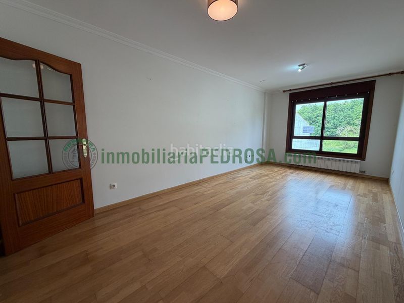 Foto 5fcf0aed-e5a9-4d98-86e3-80bd38c727c1. Piso en Monte Porreiro Pontevedra