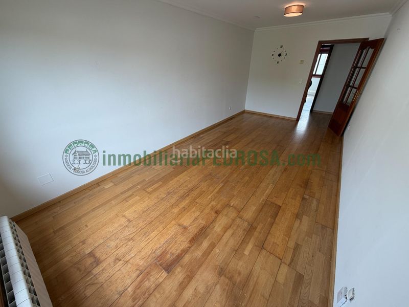 Foto 7423223b-81b5-4d7e-8a8c-2e3bad6ed0a0. Piso en Monte Porreiro Pontevedra