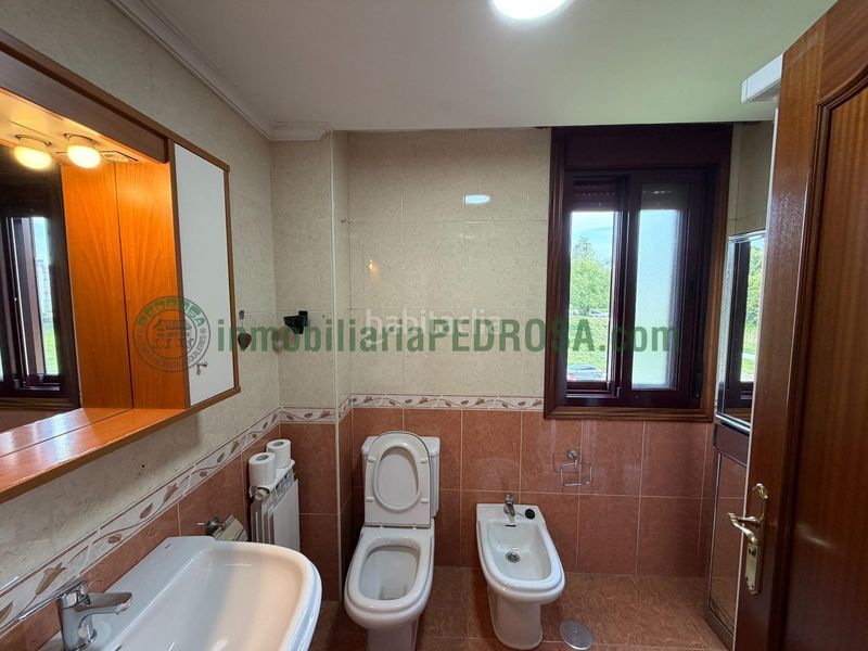 Foto ee8ac9f9-db1b-44f9-9e53-b5baa79510e6. Piso en Monte Porreiro Pontevedra