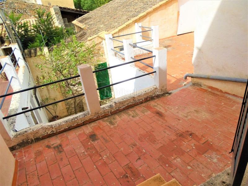 Foto 143d6bc0-b2a2-45b1-8ed8-2a047189b23c. Masía casa de pueblo .395 m2 constr. 80 m2 terraza. garaje en Binissalem