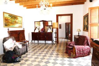 Masía en Sencelles. Casa señorial en biniali con garaje y jardín