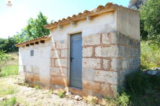 Masia a Centro. Finca vallada  con caseta y aljibe