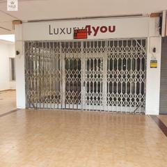 Business premise in Costa de la Calma. Local comercial de 94 m2 en santa ponsa  costa la calma