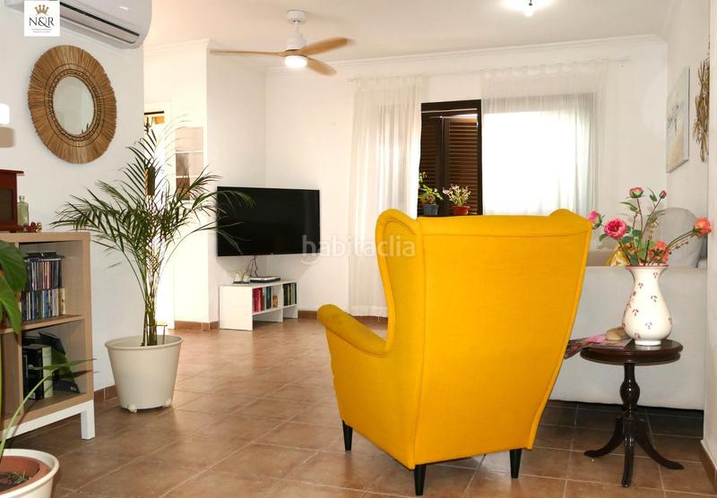 Foto 373716ca-6e64-4ba0-8de7-726e1c20cf67. Casa adosada adosado tipo dúplex con garaje y solárium en Binissalem