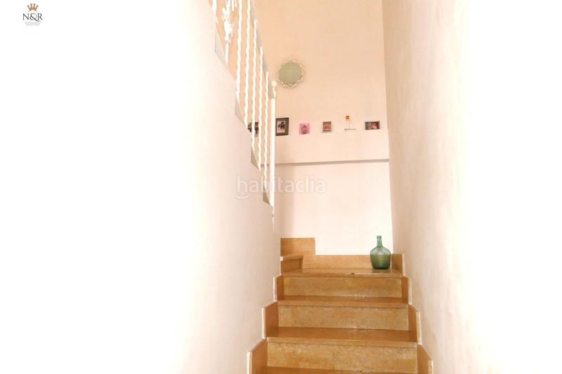 Foto f00cdba3-a626-4304-8102-cf9deb342f5e. Casa adosada adosado tipo dúplex con garaje y solárium en Binissalem