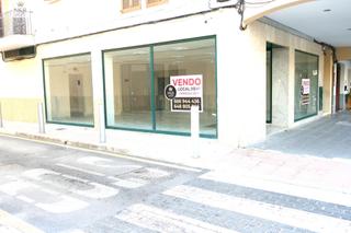 Local commercial à Santa María del Camí. Local comercial muy céntrico