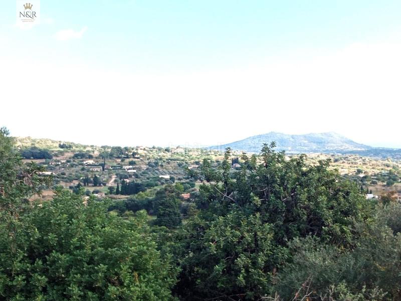 Foto 89cd2329-6d48-4ced-b3c8-d6fce5ae6964. Bauernhof in Selva