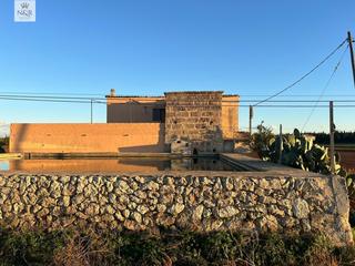 Masía en Muro. Finca rústica en muro con luz y agua