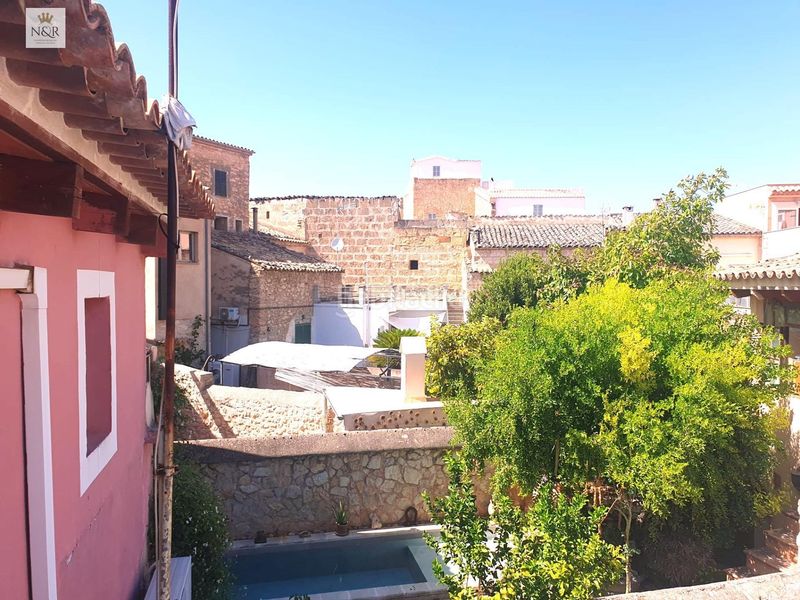 Foto 9c6d2fe0-8054-49ec-91a7-4466dbc112eb. Casa  con jardín en Binissalem