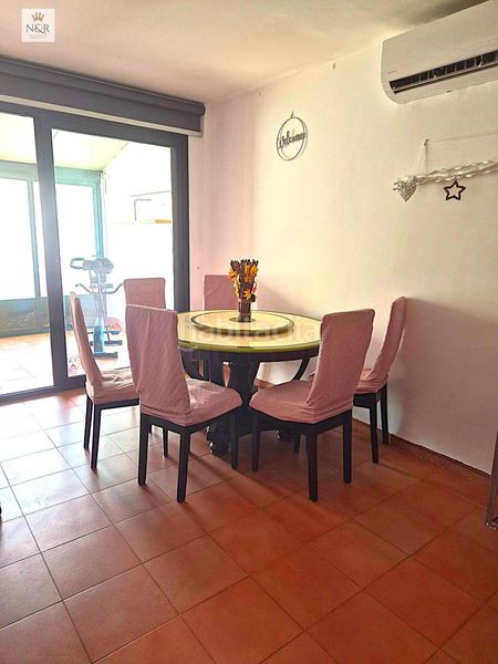 Foto 5869a807-3ab3-4c6f-b75c-23ac828fc8d8. Casa adossada amb aparcament a Binissalem