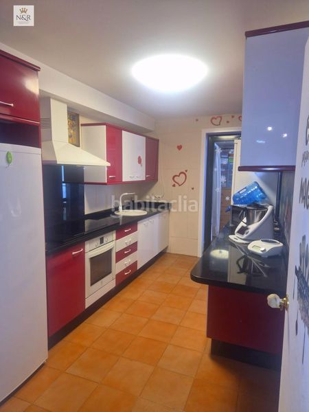 Foto f712b255-d2d3-4228-862f-ae96a003fc51. Casa adossada amb aparcament a Binissalem
