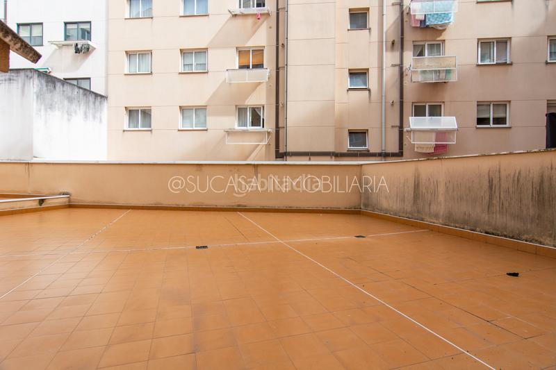 Foto 2af86ab7-429b-4a1a-8537-cf71d1ff46e2. Local commercial dans vereda polvorín 34 dans Monte Alto - Zalaeta - Atocha Coruña (A)