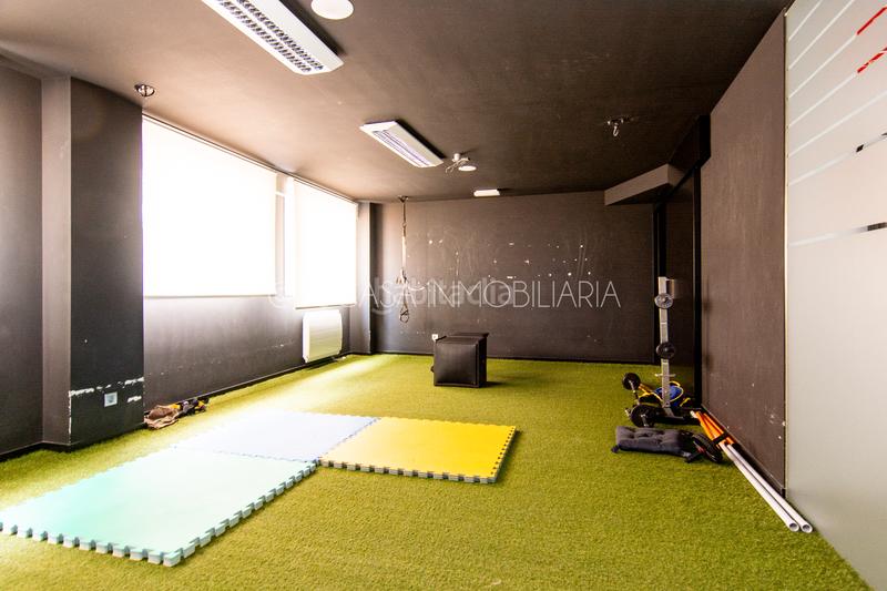 Foto cf5a9261-c9dc-416d-952c-a8ee058b3480. Local commercial dans vereda polvorín 34 dans Monte Alto - Zalaeta - Atocha Coruña (A)