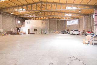 Nau industrial a Rúa colombia 2. Nave en zona marineda limítrofe a coruña