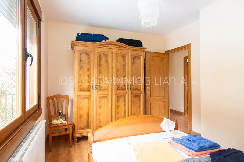 Foto 8cf42bd7-3bb7-4a5f-b570-86474ab45daf. Casa con parcheggio in Abegondo