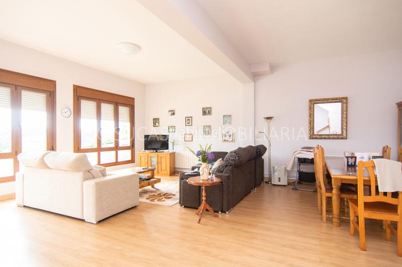 Foto 9ab4f45c-369c-4edc-bf7c-f4401d339aad. Casa con parcheggio in Abegondo