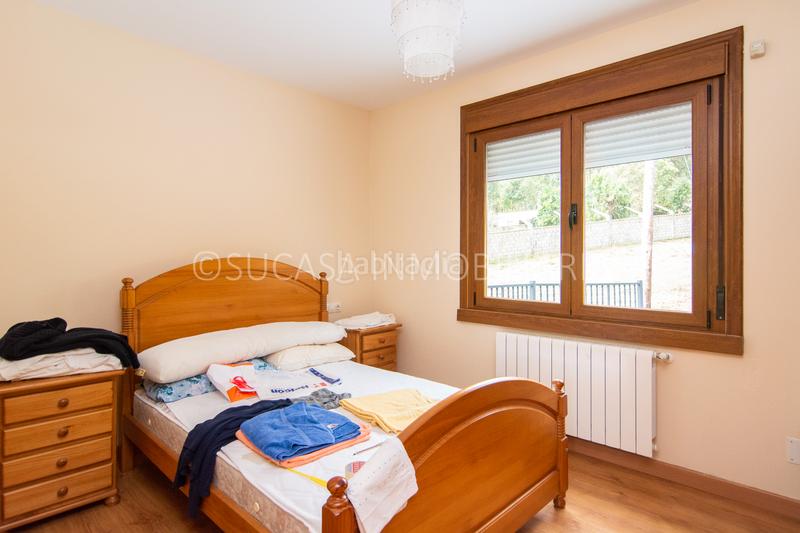 Foto be3b7b34-ac13-4c54-acfd-2b012d51c297. Casa con parcheggio in Abegondo