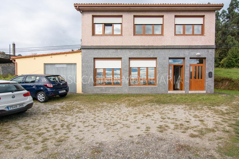 Foto bf3a9a28-c3fe-4c6c-9499-243ff2673628. Casa con parcheggio in Abegondo