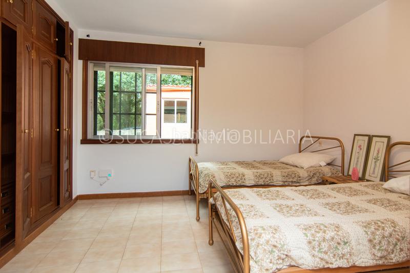 Foto e7eee31e-b25f-4ded-b5a1-aa46b98ac54b. Casa con camino riscaldamento parcheggio in Abegondo