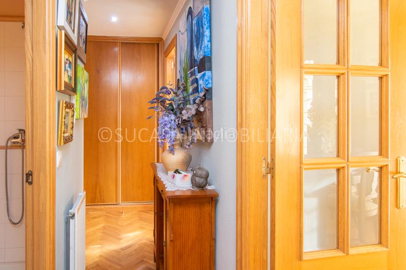 Foto f736af84-dd6c-43f6-b997-4eddb2f918fe. Piso en rúa lázaro cárdenas 56 piso de dos dormitorios en venta en los arces. en Coruña (A)