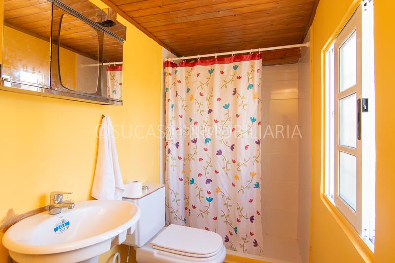 Foto 791b422a-e975-44ee-bd5c-b5083818ee95. Casa bifamiliare con camino riscaldamento in Carral