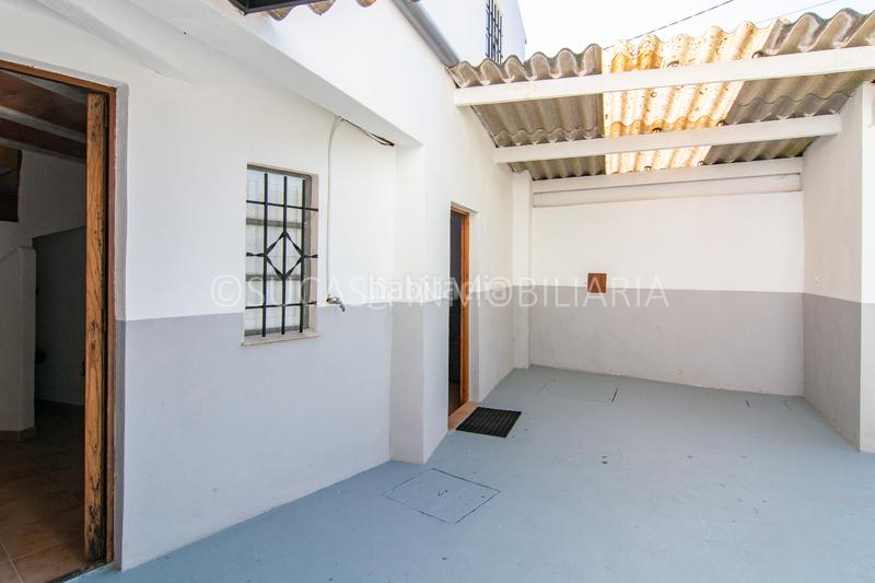 Foto d0a58d8e-7d30-43de-bb44-f148f1fd920f. Casa bifamiliare con camino riscaldamento in Carral