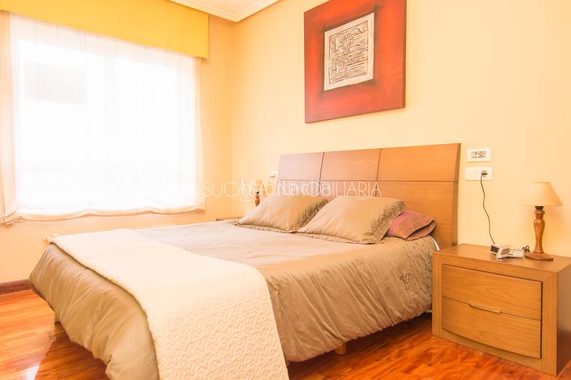 Foto 0e59a9a4-07c6-4bd0-aca0-3e0a061ef01d. Piso  con terraza y vistas panorámicas en Portádego - Vilaboa Norte Culleredo