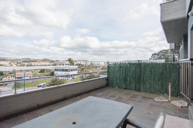 Foto 0e6f86d1-03cd-4895-983a-394f50874e2d. Piso  con terraza y vistas panorámicas en Portádego - Vilaboa Norte Culleredo