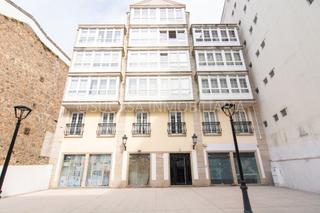 Pis  Rúa voluntariado. Oportunidad, vivienda en el centro, lista para entrar con ascens