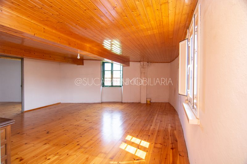 Foto 7a52003a-4ab9-4803-8854-eaf883779ef0. Xalet amb xemeneia a Abegondo