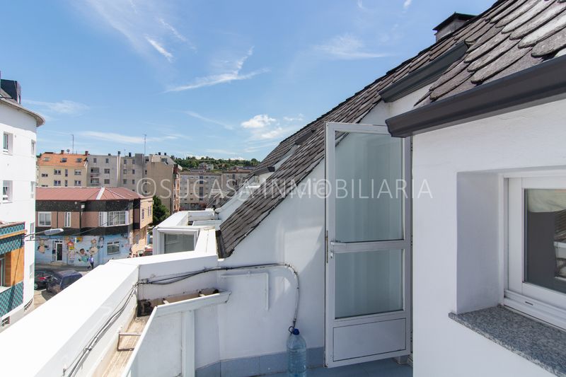 Foto 1acd7bf1-9ae0-4327-9ec6-b43b5b82353f. Edificio in Vilaboa Sur Culleredo
