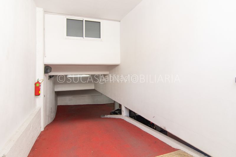Foto 6a9f5e3d-b868-453b-a3f5-6e5e75666011. Casa adossada amb xemeneia calefacció aparcament a Culleredo