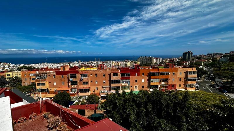 Foto 4d25c3c3-8684-4bac-9a63-ef4797faba05. Ático  con vistas inversión con rentabilidad inmediata! en Santa Cruz de Tenerife