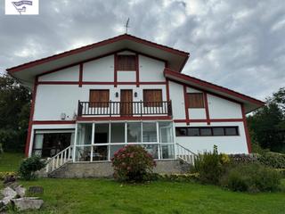 Casa a Bermeo. Chalet individual con terreno de 2880m2