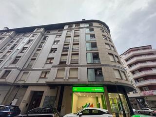 Pis  Trake kalea. Estupendo piso amplio y centrico de 4 habitaciones con ascensor,