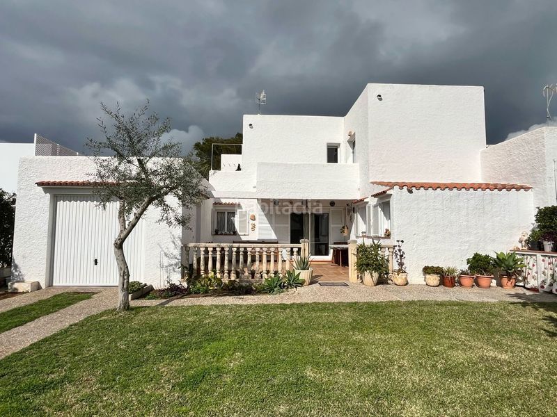 Foto 6ad7eff3-b29b-4f6b-b38e-bc5ba960125a. Casa a Cala Blanca Ciutadella de Menorca