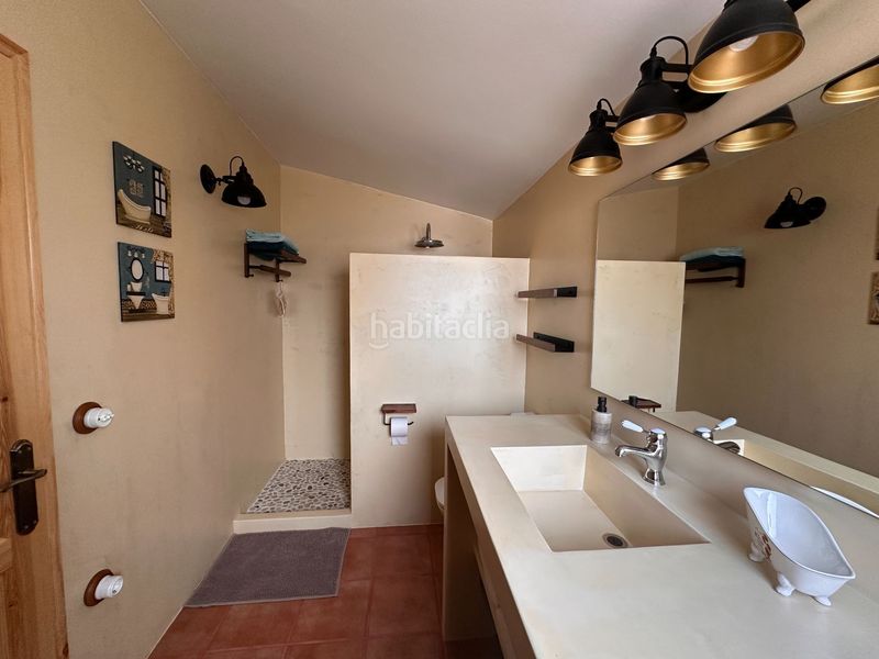 Foto a77e9c44-e709-4acf-a894-81f4f5e4a7b3. Casa a Cala Blanca Ciutadella de Menorca