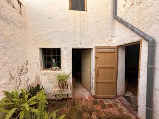 Casa en Ciutadella. Oportunidad de inversin en el corazn del casco antiguo