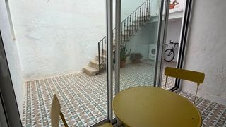 Miete Etagenwohnung  Cami de mao 141. Planta baja con 3 dormitorios y patio  alquiler anual