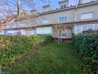 Maison jumelée à Encina, la ur la rad 1 3. Adosado en venta urb. la rad