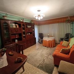 Appartement à Peñaranda de Bracamonte. Amplio piso para entrar a vivir con ascensor