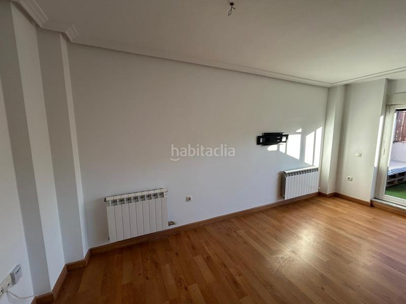 Foto 2306c939-02bb-4a5d-9977-8ff6b29db307. Etagenwohnung mit heizung parking in Pizarrales Salamanca