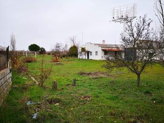 Terrain résidentiel à Villares de la Reina. Terreno residencial al lado del estadio helmántico