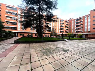 Local Comercial en Rollo - Puente Ladrillo