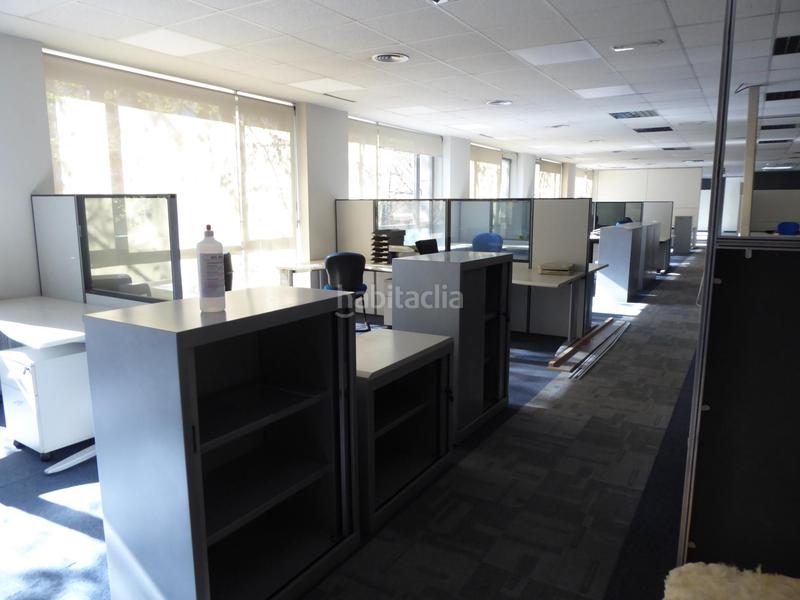 Foto 090f100c-527f-43b6-acc0-1227ee08812a. Location bureau avec chauffage parking dans Huerta del Rey Valladolid
