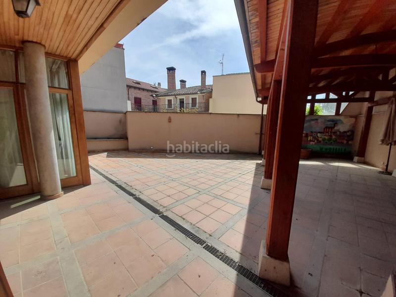 Foto 09d0cc0e-fbab-4073-8641-3cf9420d6411. Edifici a Simancas