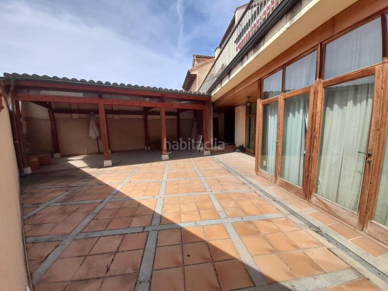 Foto 47f10666-afe8-4bcc-b6d4-a7602f969ab3. Edifici a Simancas